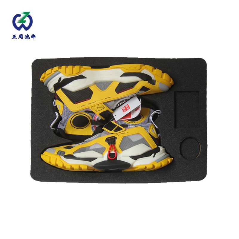 潮鞋定制海綿內(nèi)襯：高端運(yùn)動(dòng)鞋的全方位防護(hù)方案