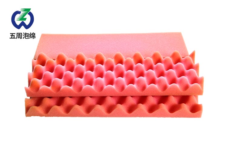 波浪雞蛋棉海綿內(nèi)襯：聲學(xué)降噪與工業(yè)防護(hù)的雙重解決方案